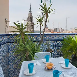 Atico-terraza Imperial Apartment Toledo